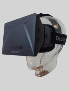Abb. 1: Oculus Rift (Development Kit 1). ⒸAlexander Kramer, HTW Berlin